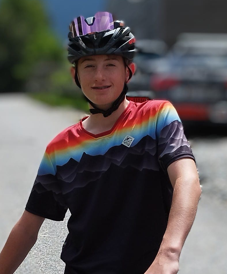 Mountain Athletes | CYRILL HEINZEN